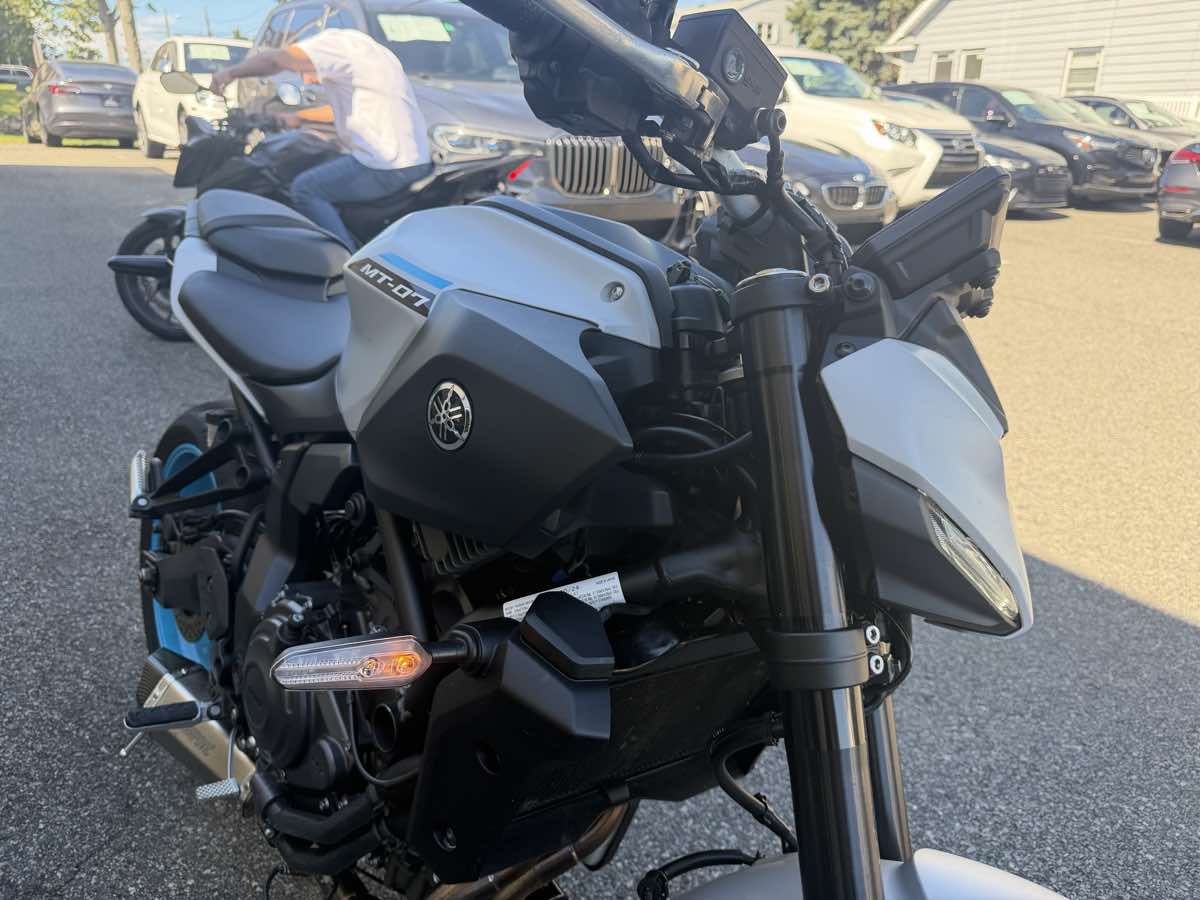 Photo 9 of this Yamaha MT