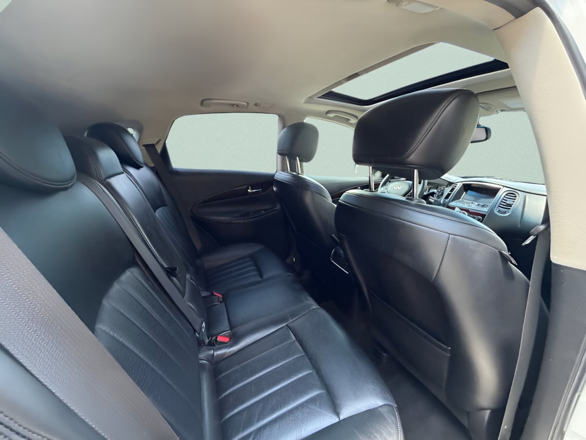 Photo 17 of this INFINITI QX50