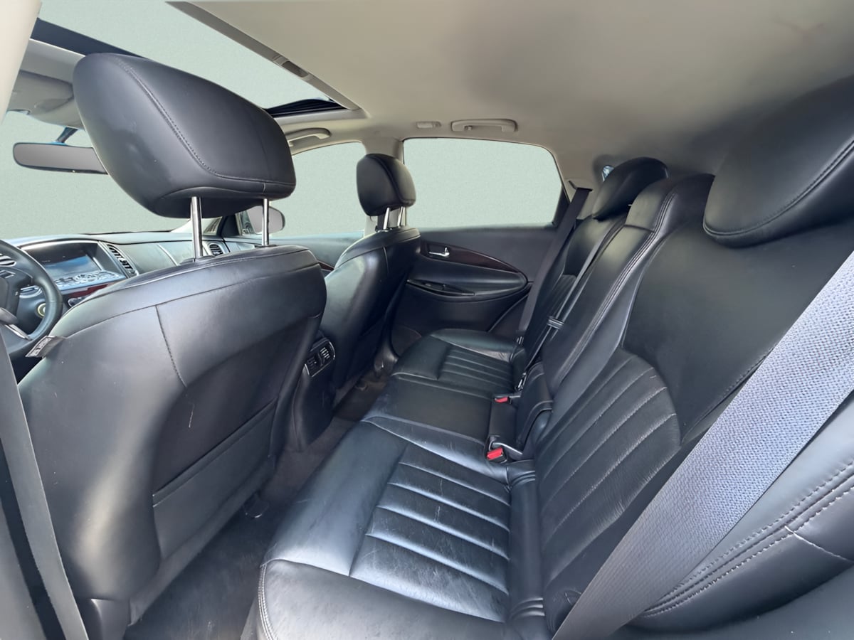 Photo 18 of this INFINITI QX50