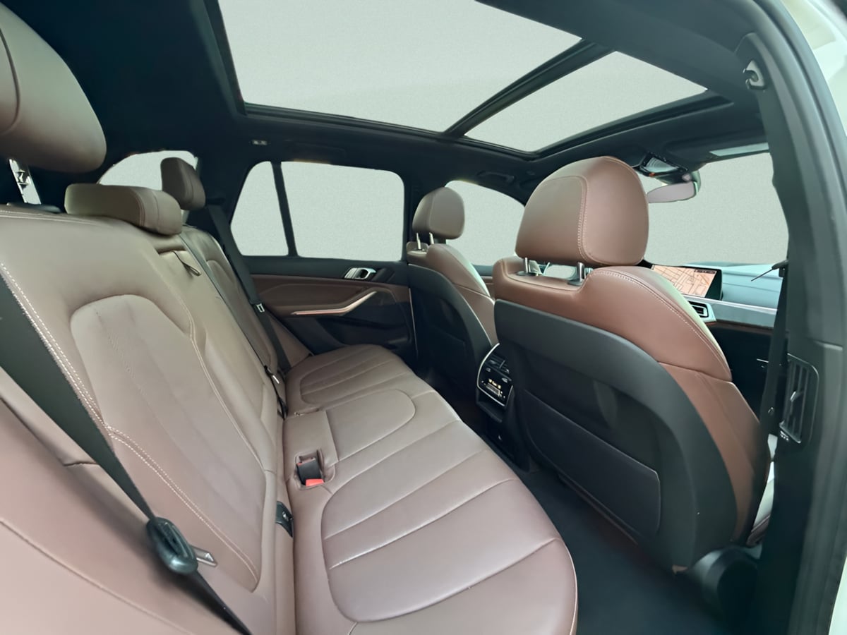 2021 BMW X5 40i - Photo 19