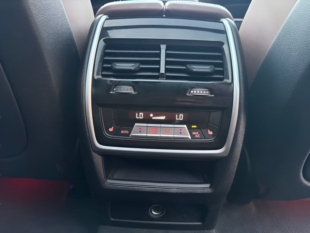 2021 BMW X5 40i - Photo 21