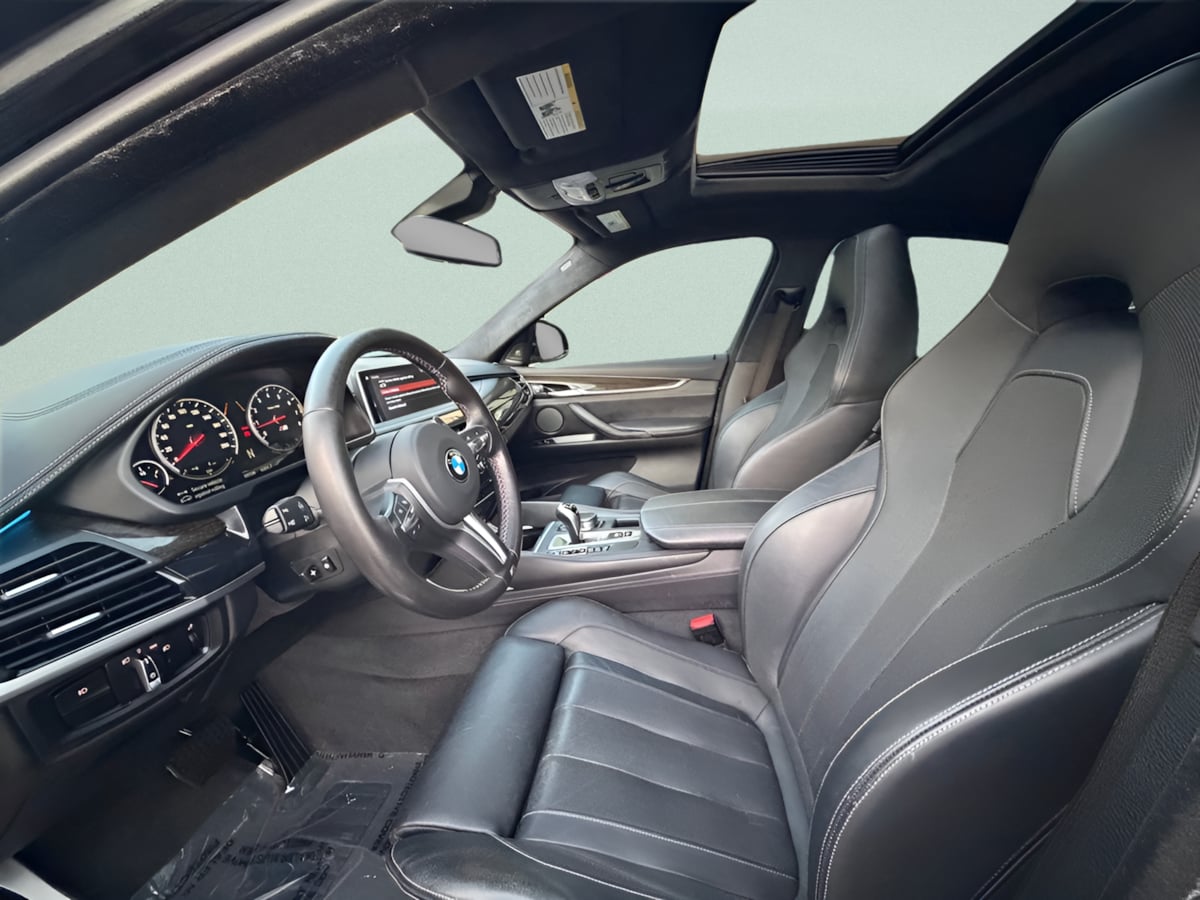 Photo 10 of this BMW X6 M