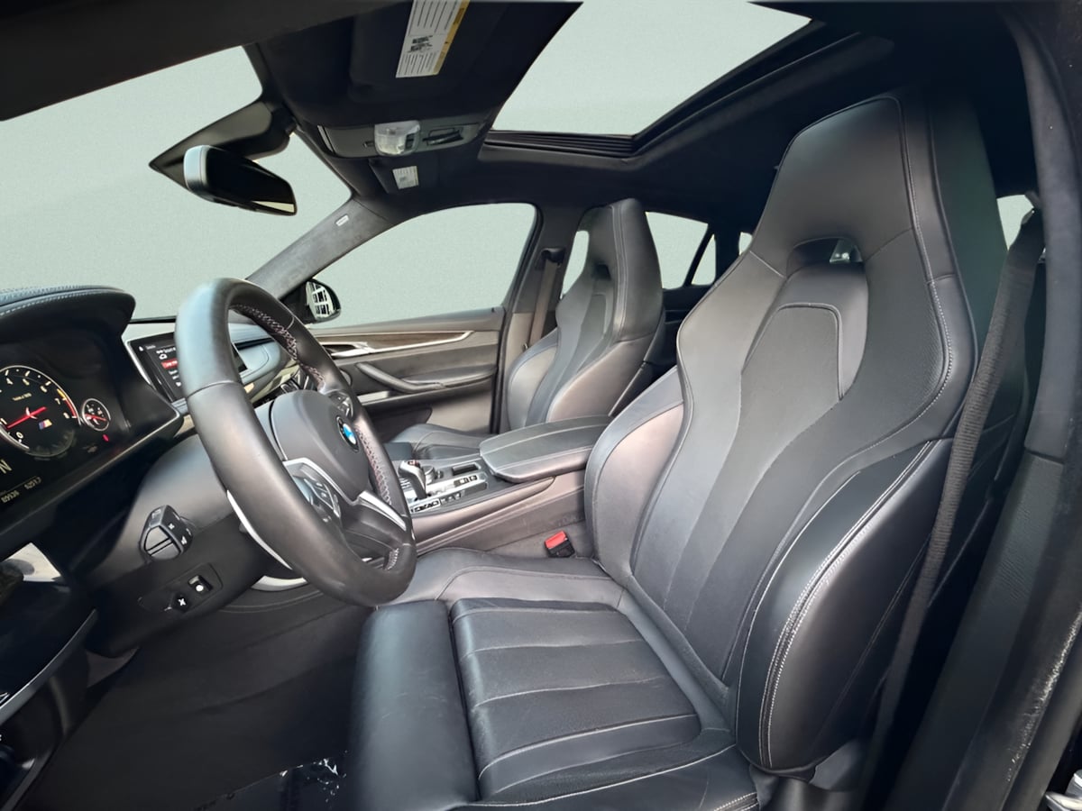 Photo 11 of this BMW X6 M
