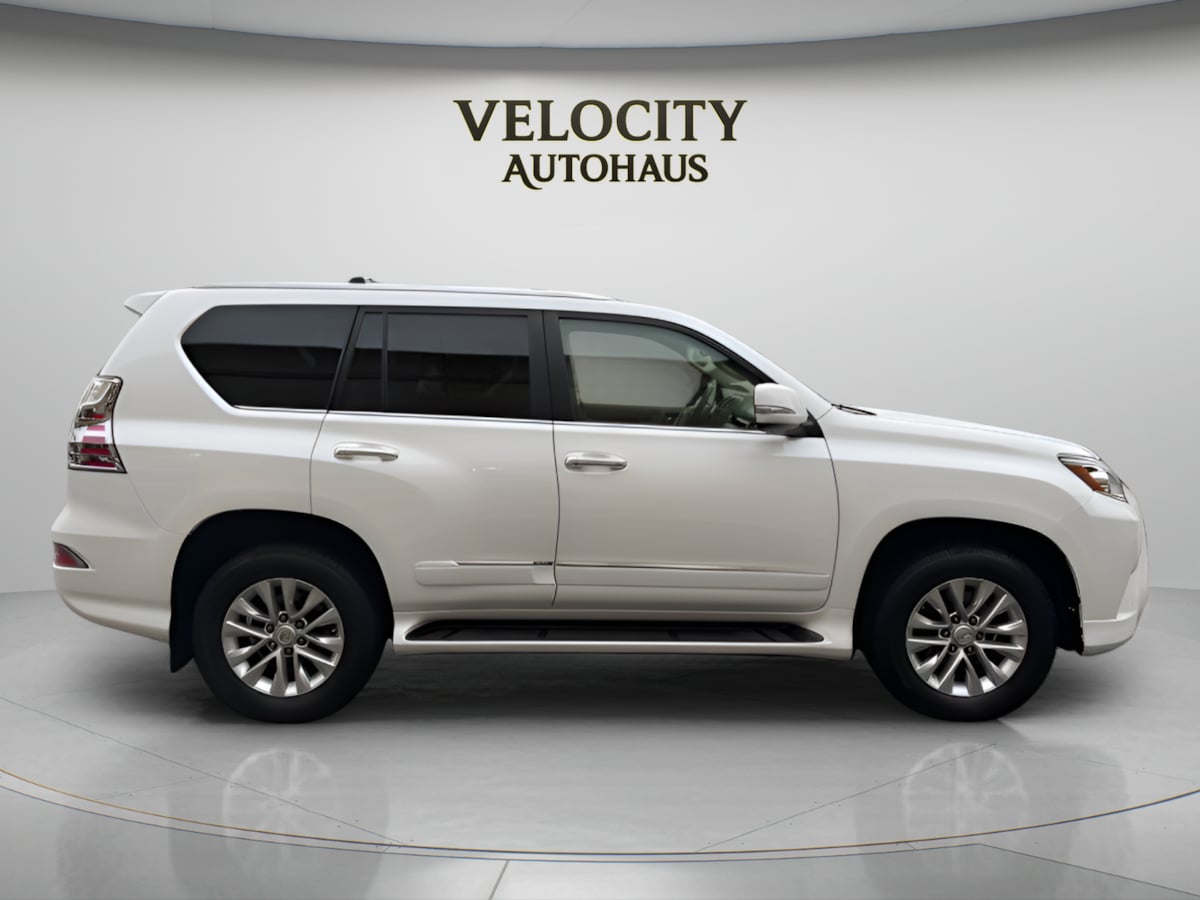 Photo 7 of this Lexus GX 460