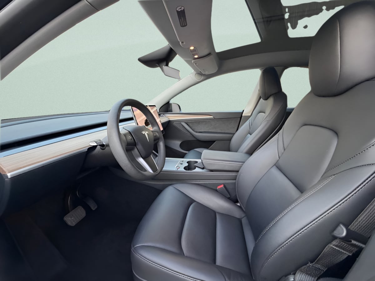 Photo 9 of this Tesla Model Y