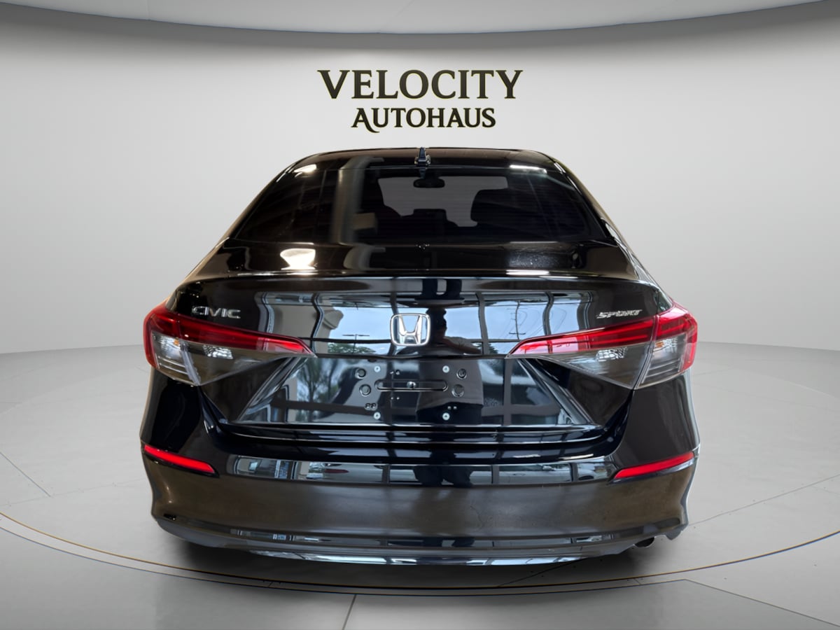 View vehicle photo 6