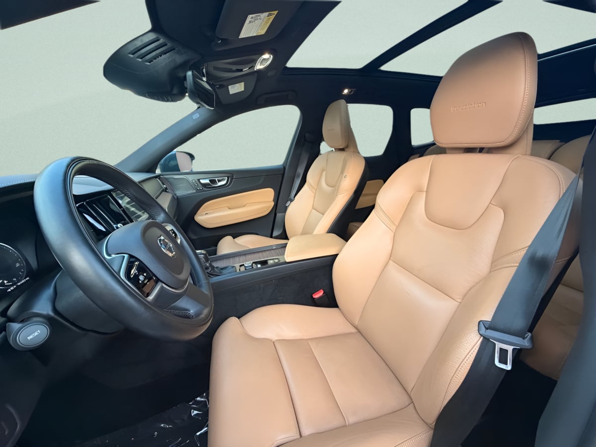 Photo 10 of this Volvo XC60