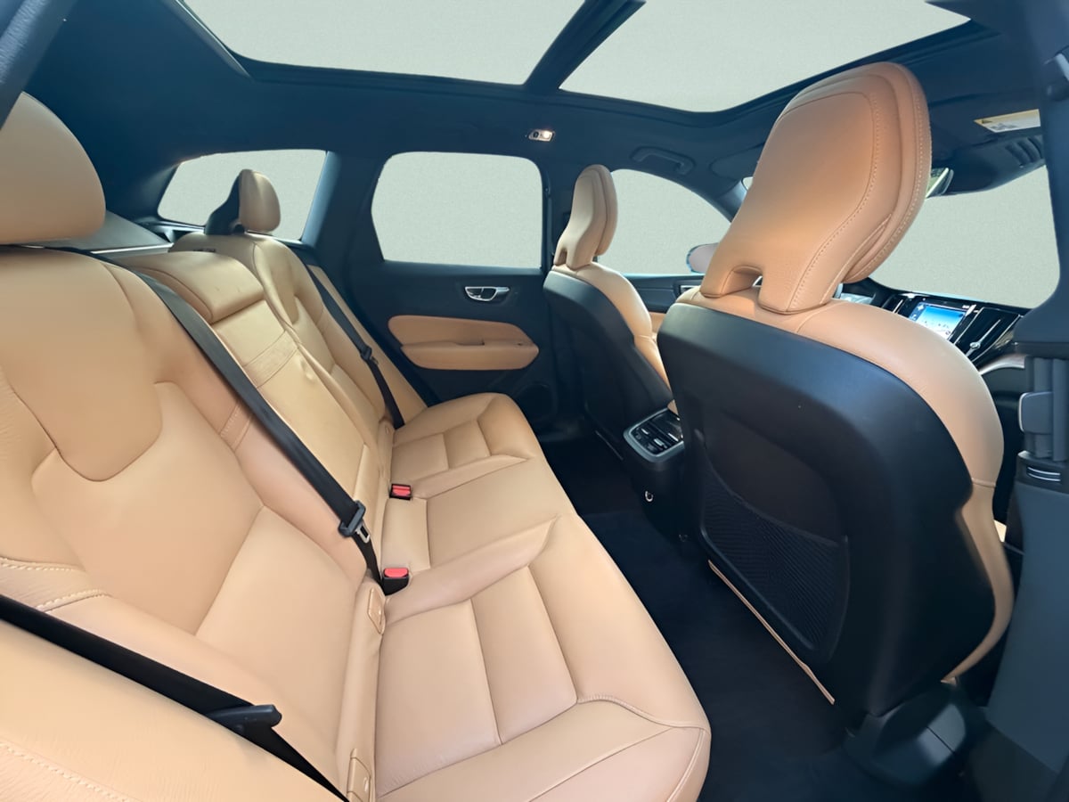 Photo 22 of this Volvo XC60