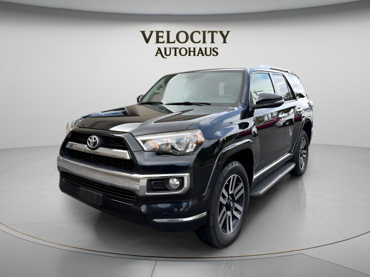 Photo 3 of this Toyota 4Runner