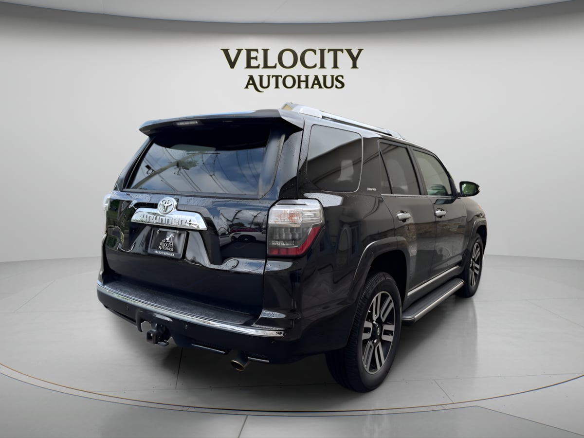 Photo 7 of this Toyota 4Runner