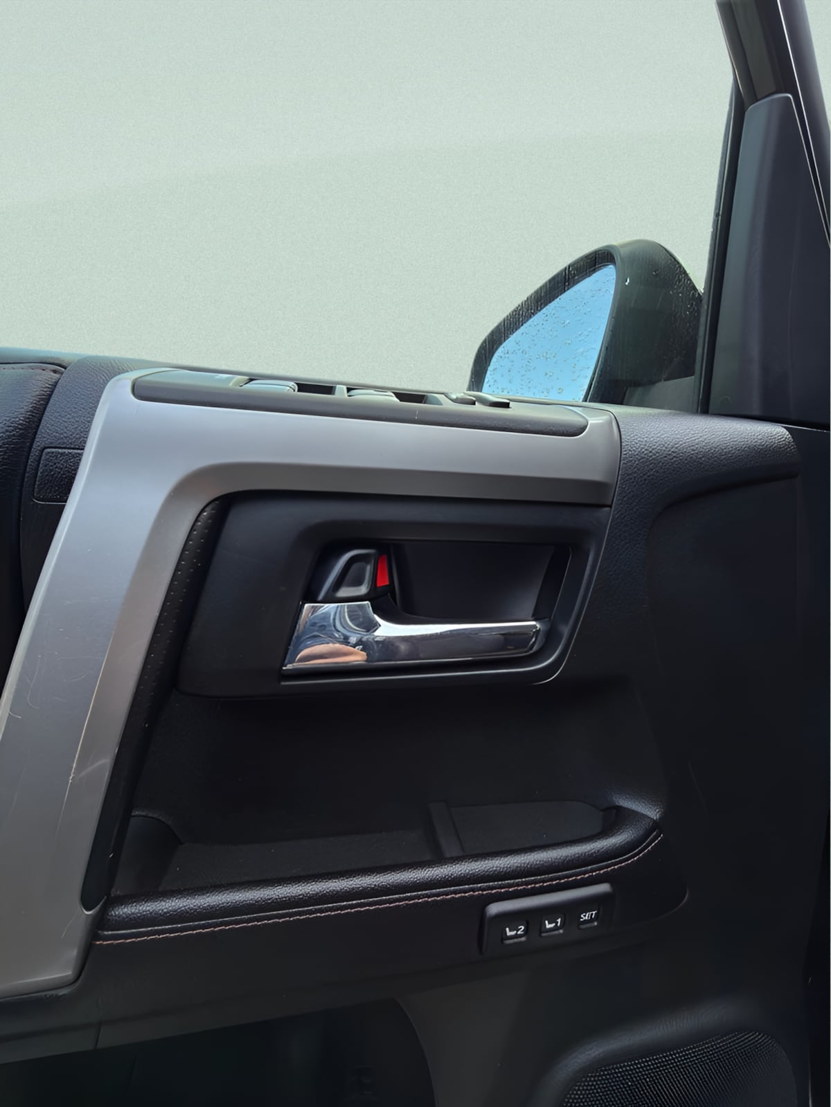 Photo 12 of this Toyota 4Runner