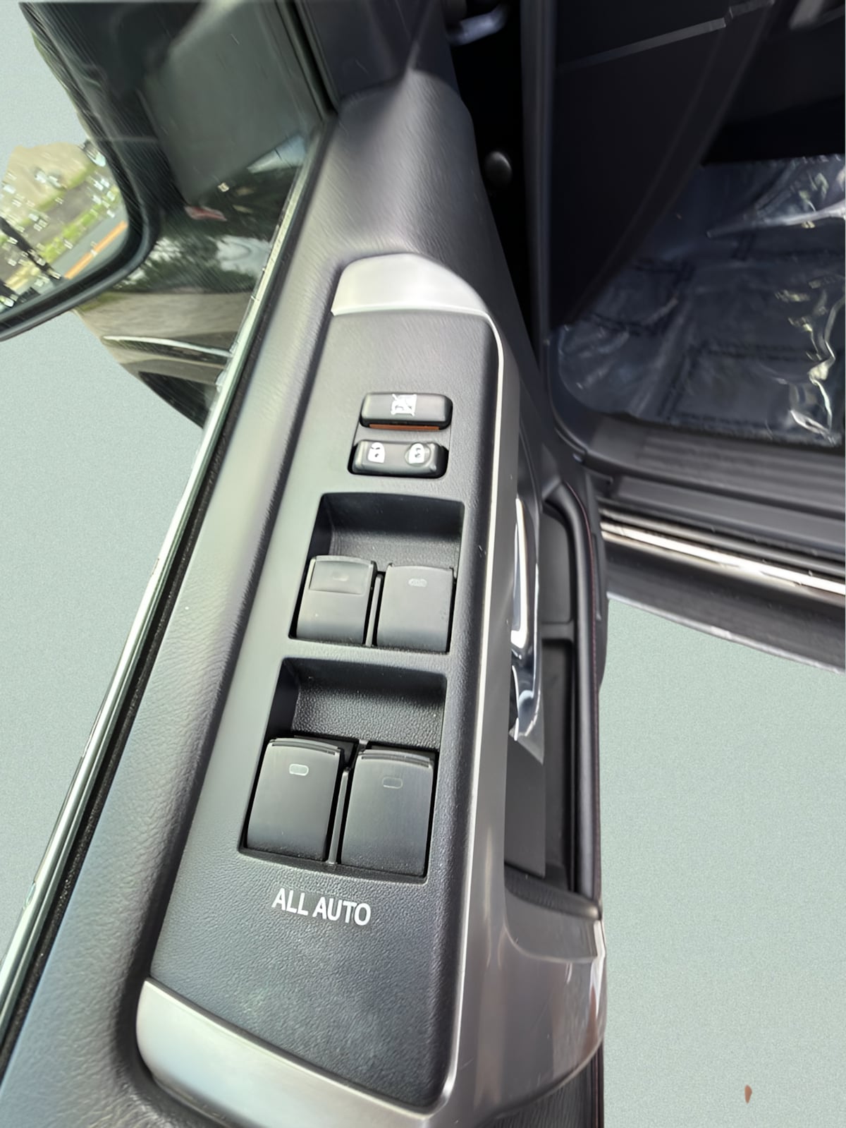 Photo 13 of this Toyota 4Runner