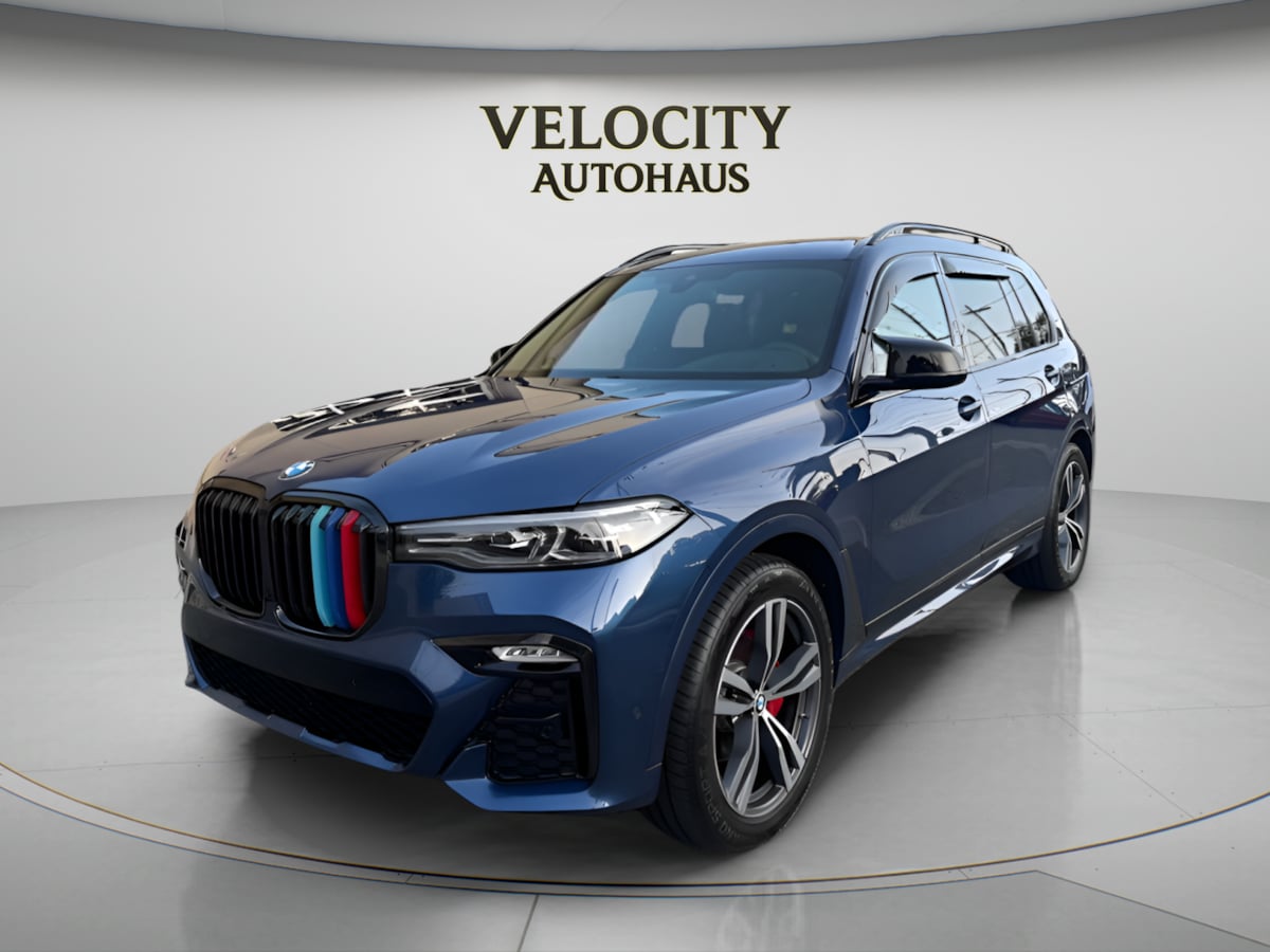 Photo 3 of this BMW X7