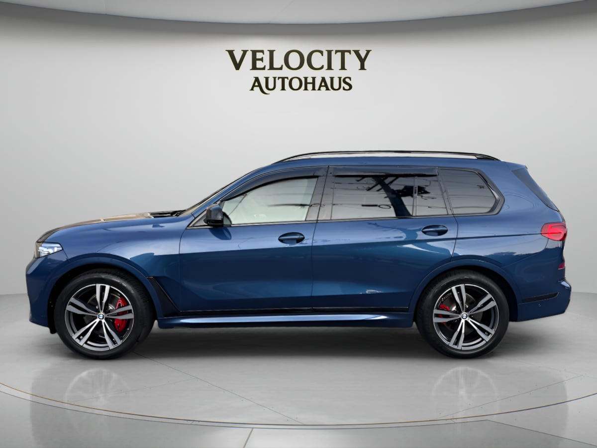 Photo 4 of this BMW X7