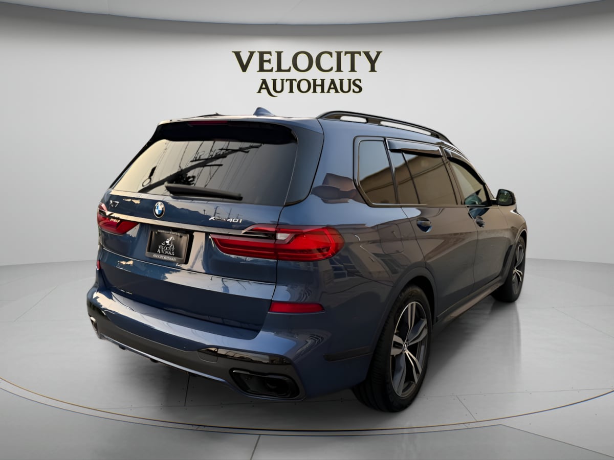 Photo 7 of this BMW X7