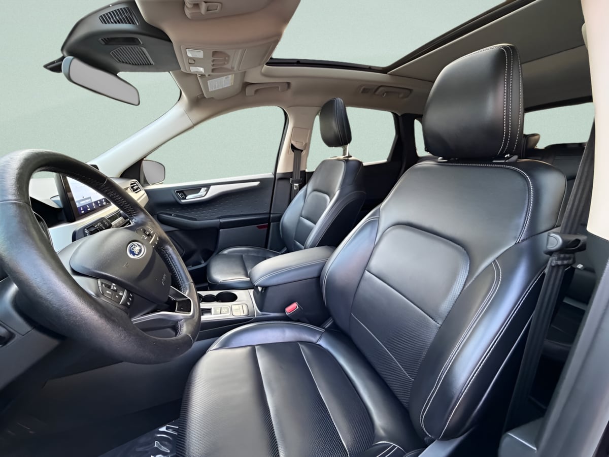 Photo 8 of this Ford Escape