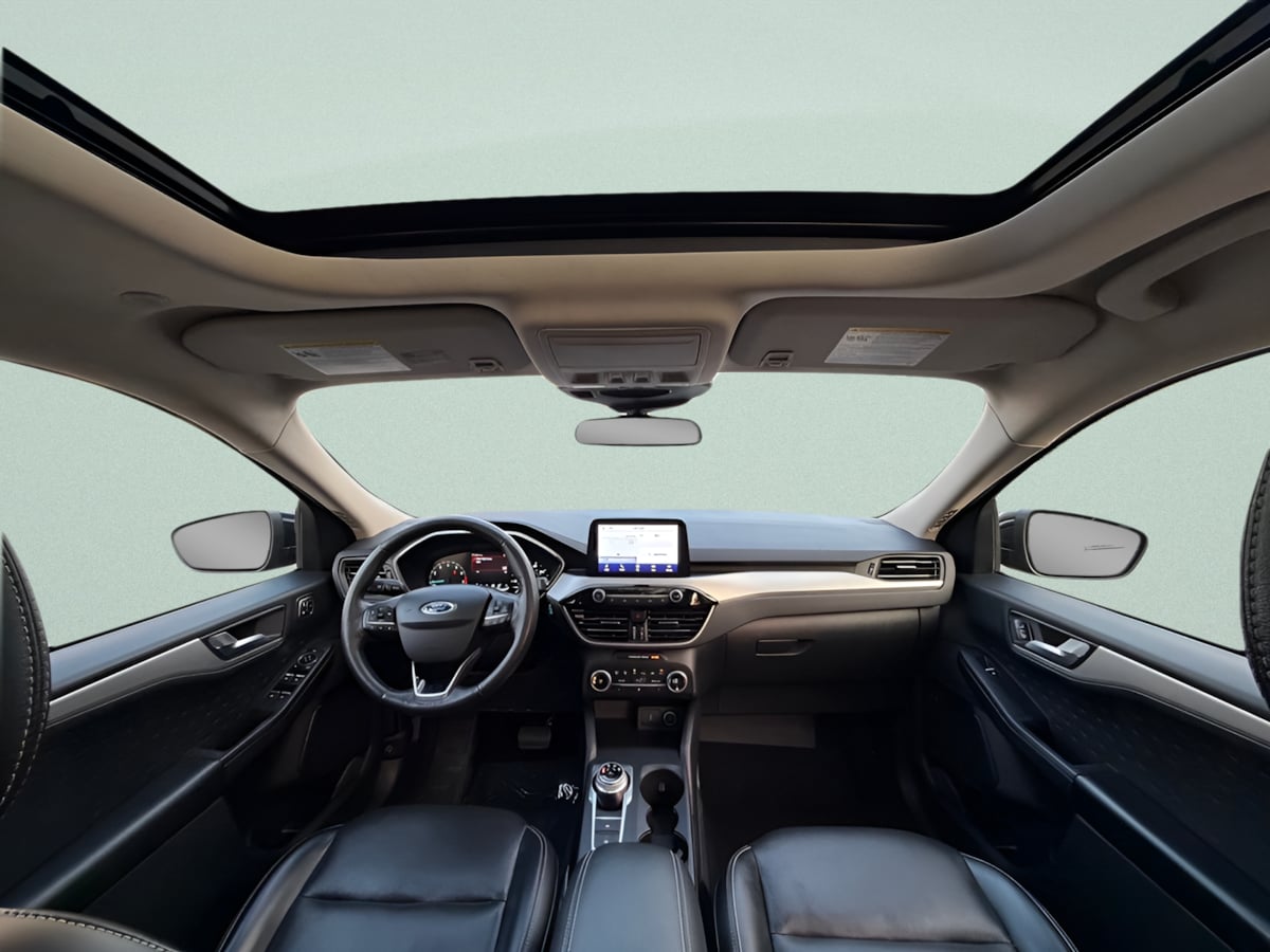 Photo 12 of this Ford Escape