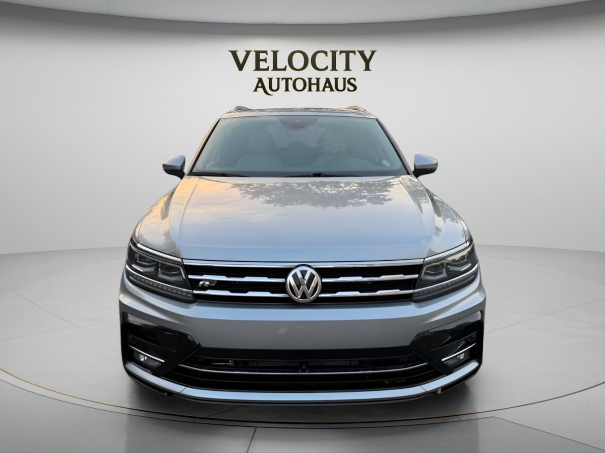 Photo 2 of this Volkswagen Tiguan