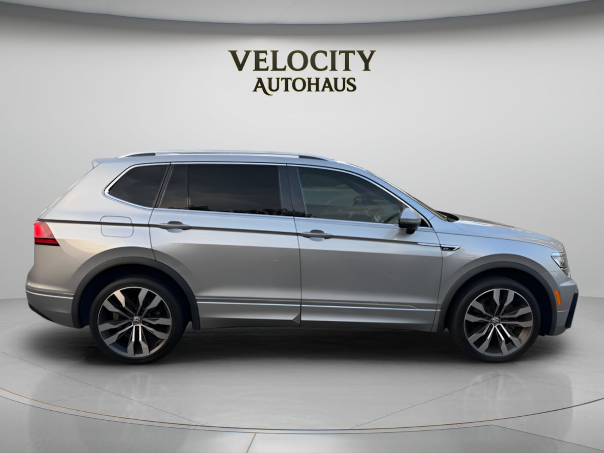 Photo 8 of this Volkswagen Tiguan