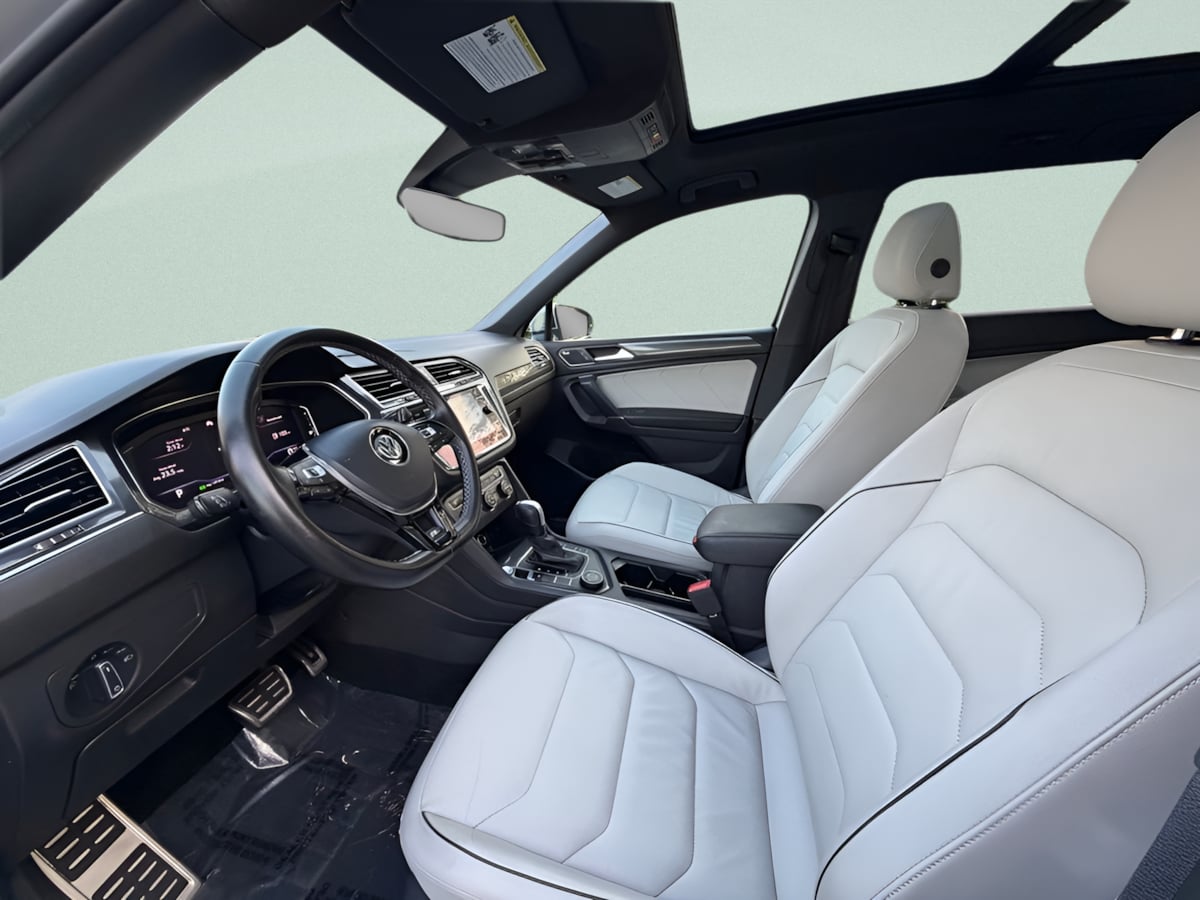 Photo 10 of this Volkswagen Tiguan