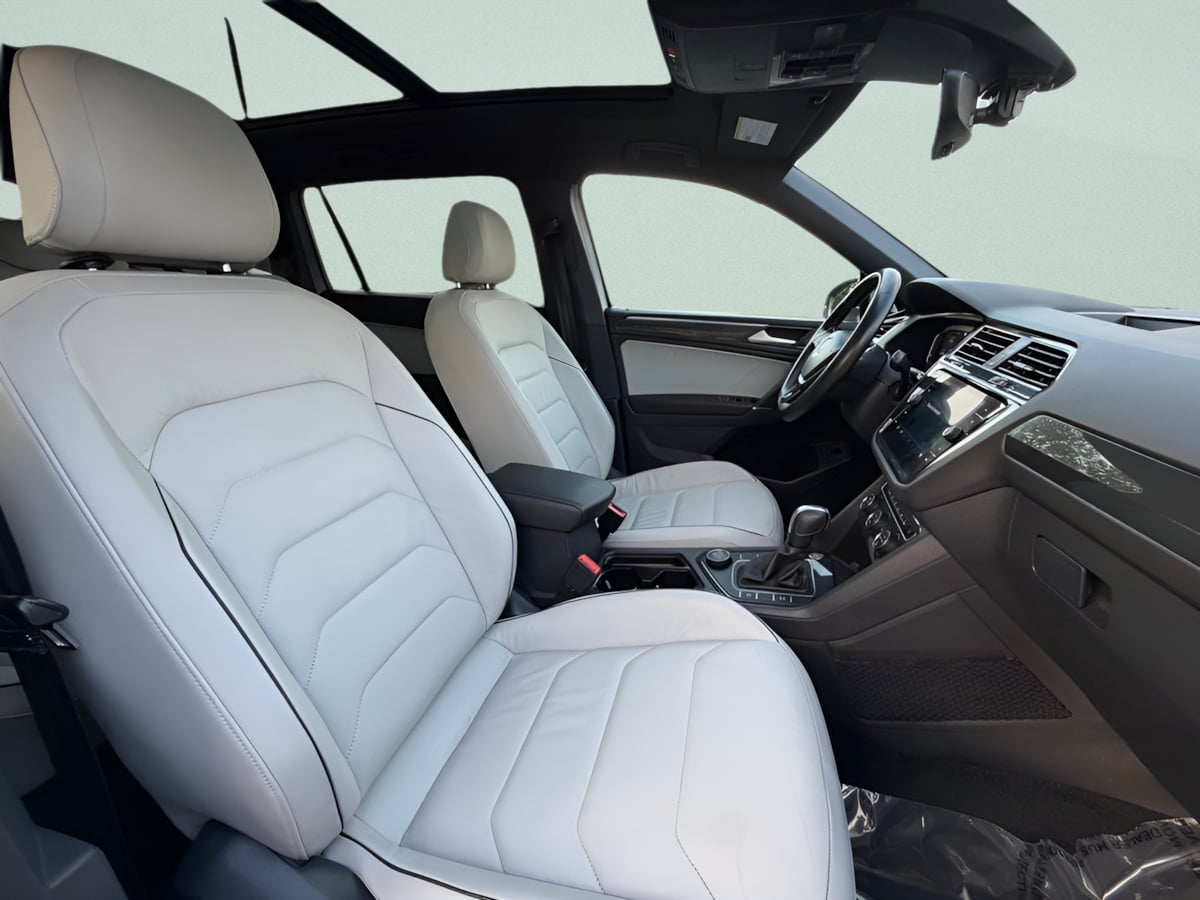 Photo 13 of this Volkswagen Tiguan