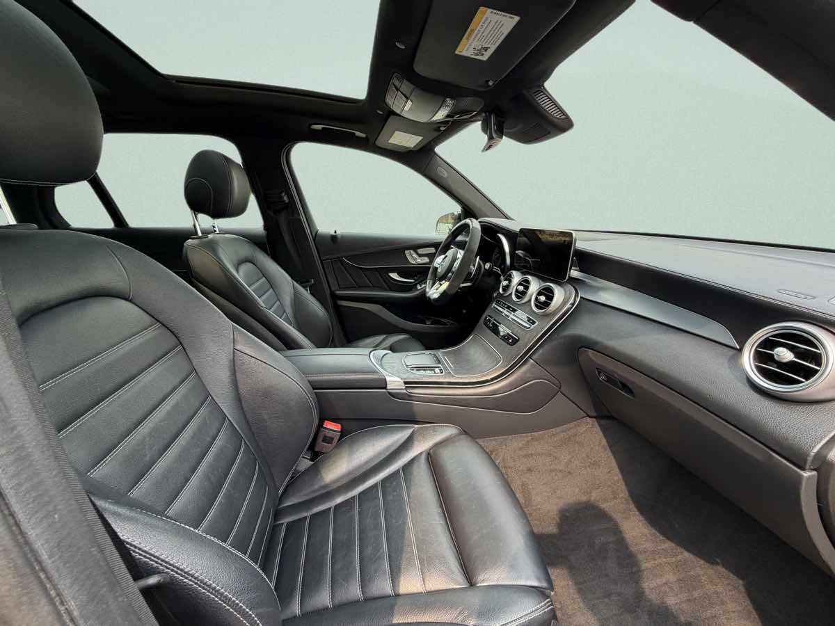 Photo 13 of this Mercedes-Benz AMG GLC 43