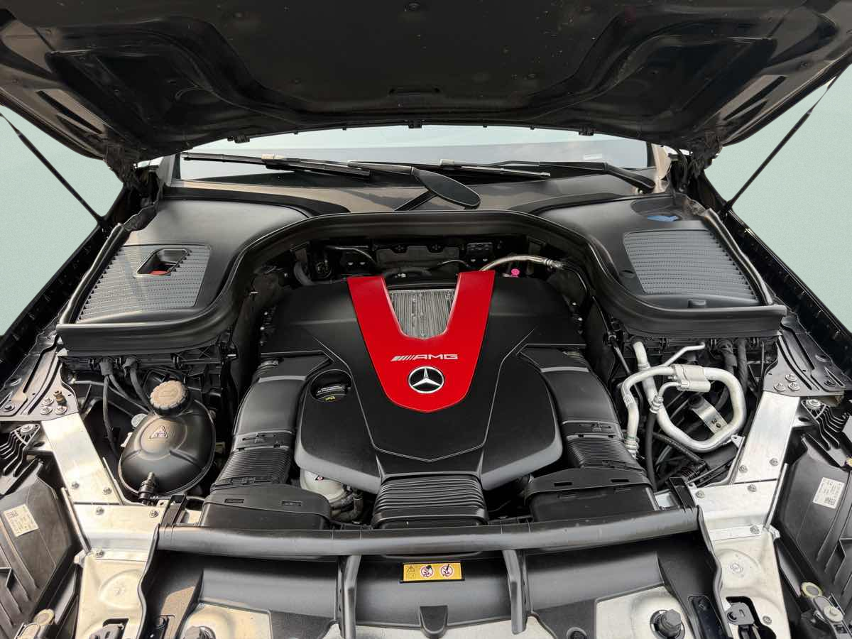 Photo 22 of this Mercedes-Benz AMG GLC 43