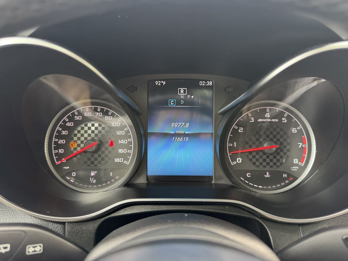 Photo 23 of this Mercedes-Benz AMG GLC 43