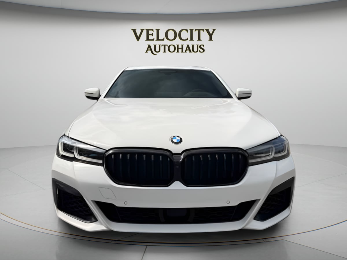 Photo 2 of this BMW 5 Series