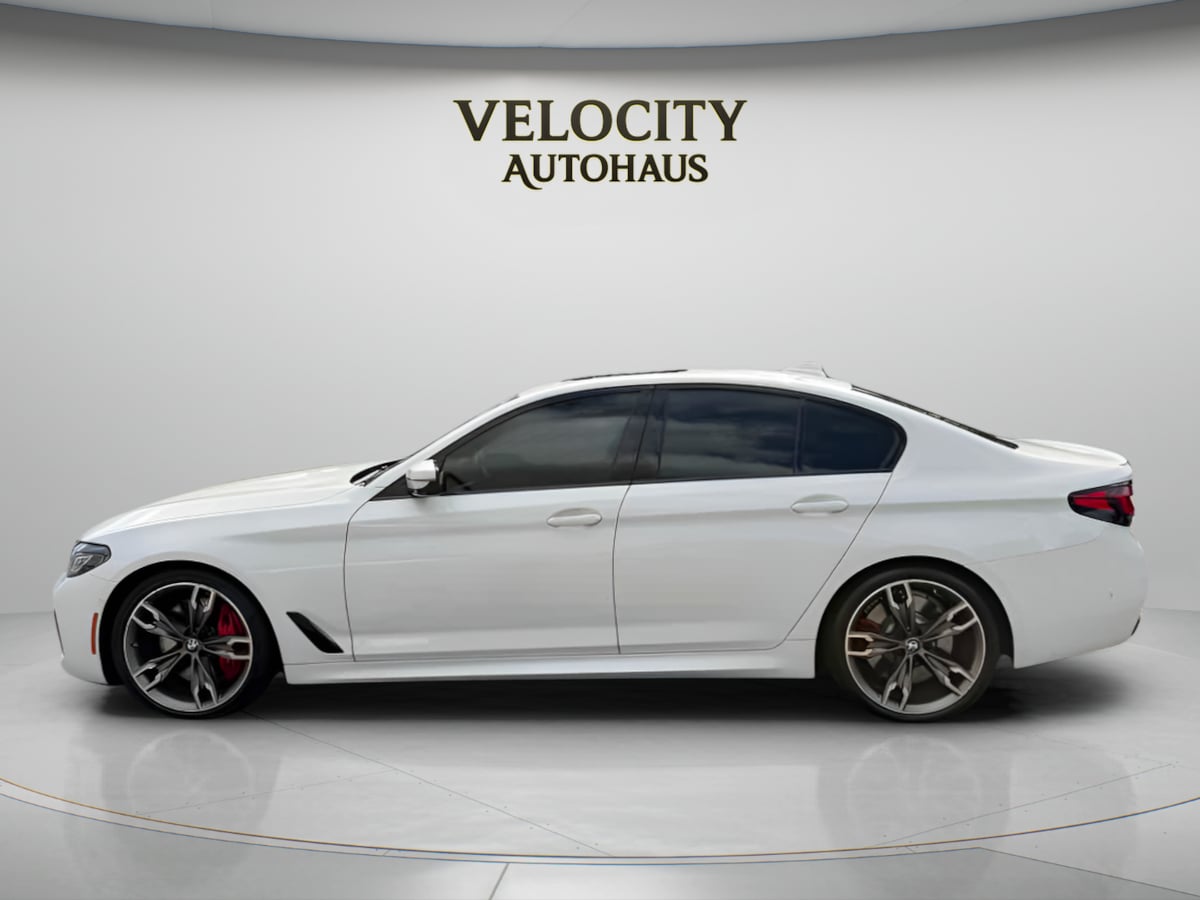 Photo 4 of this BMW 5 Series