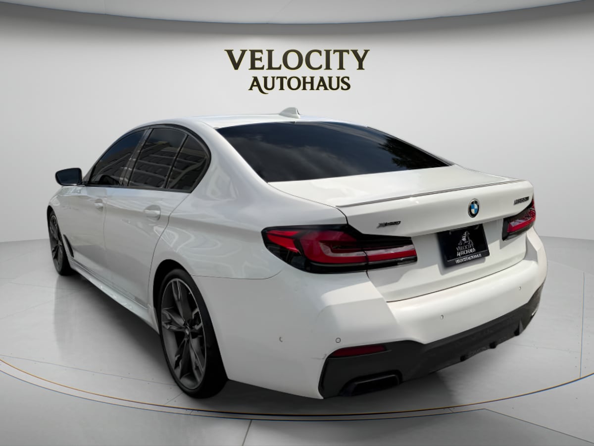 Photo 5 of this BMW 5 Series