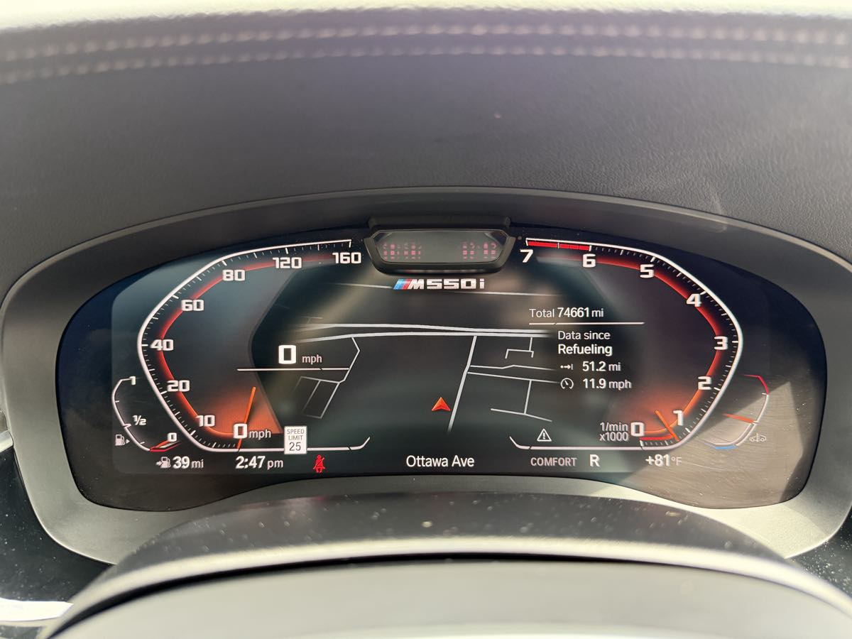 Photo 17 of this BMW 5 Series
