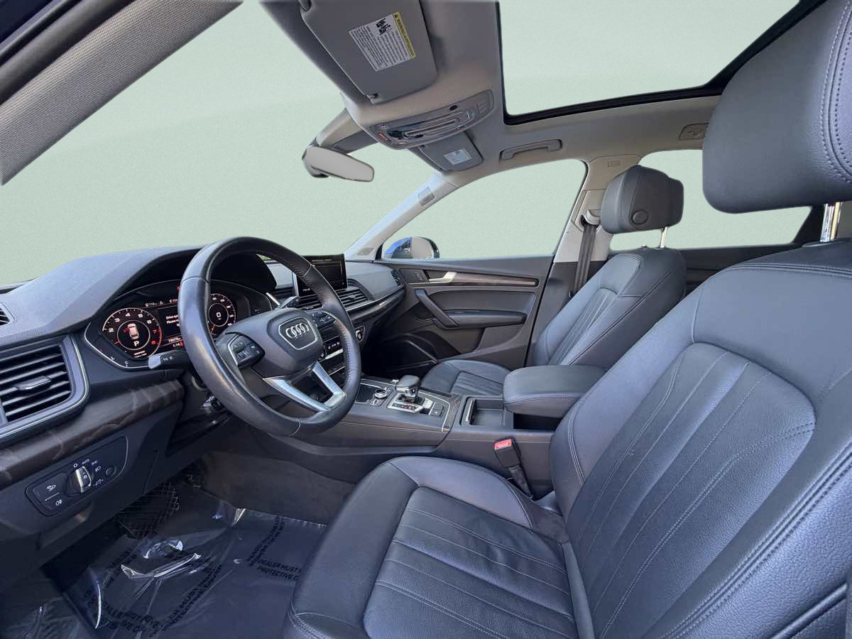 Photo 9 of this Audi Q5