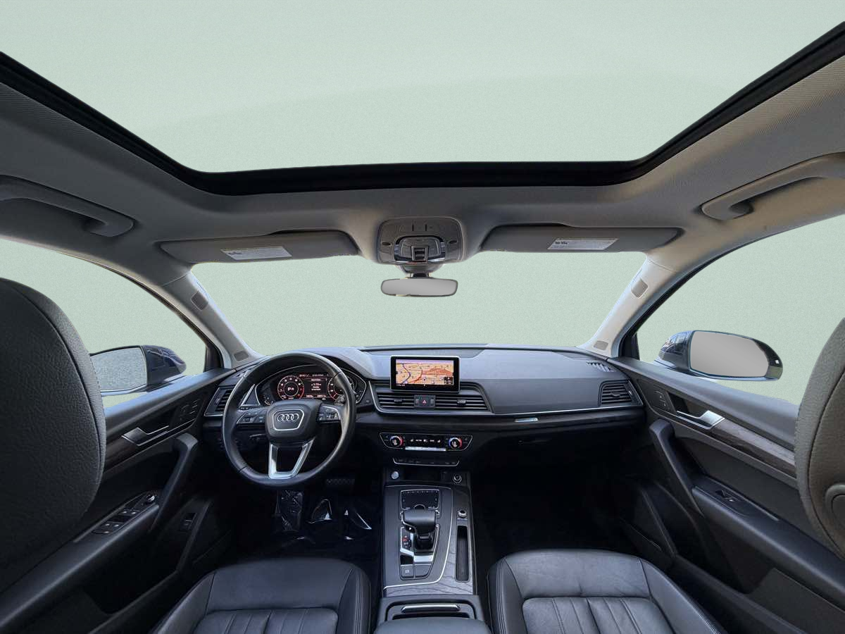 Photo 11 of this Audi Q5