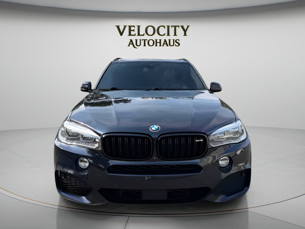 Photo 2 of this BMW X5