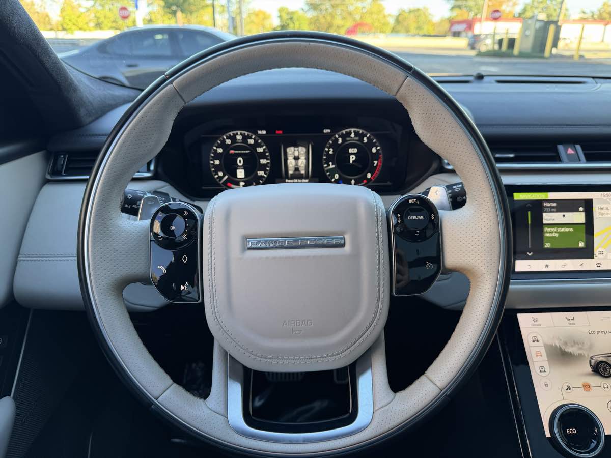 Photo 20 of this Land Rover Range Rover Velar
