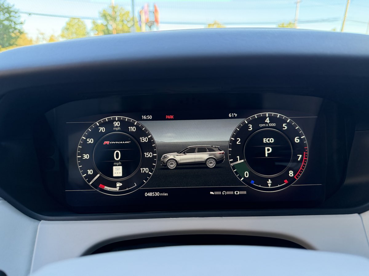 Photo 21 of this Land Rover Range Rover Velar