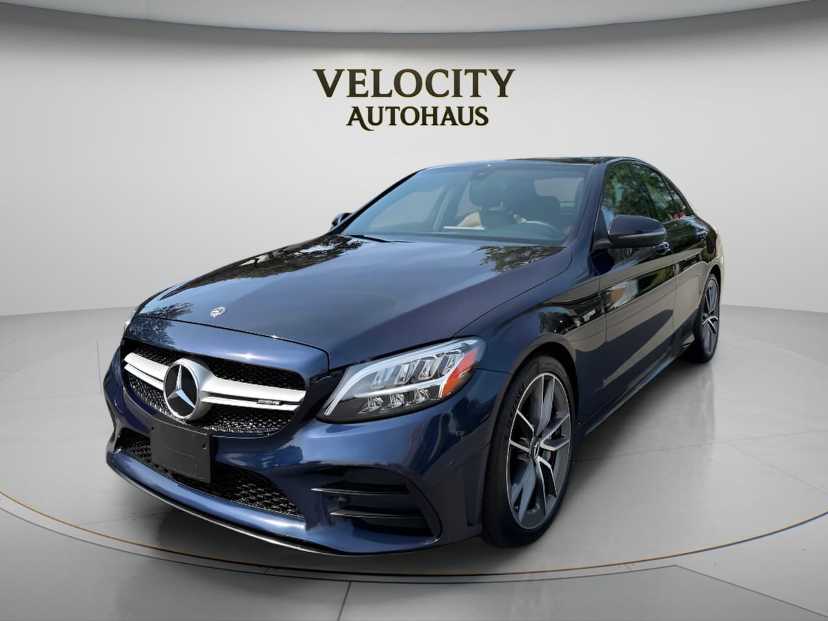 Photo 3 of this Mercedes-Benz AMG C 43