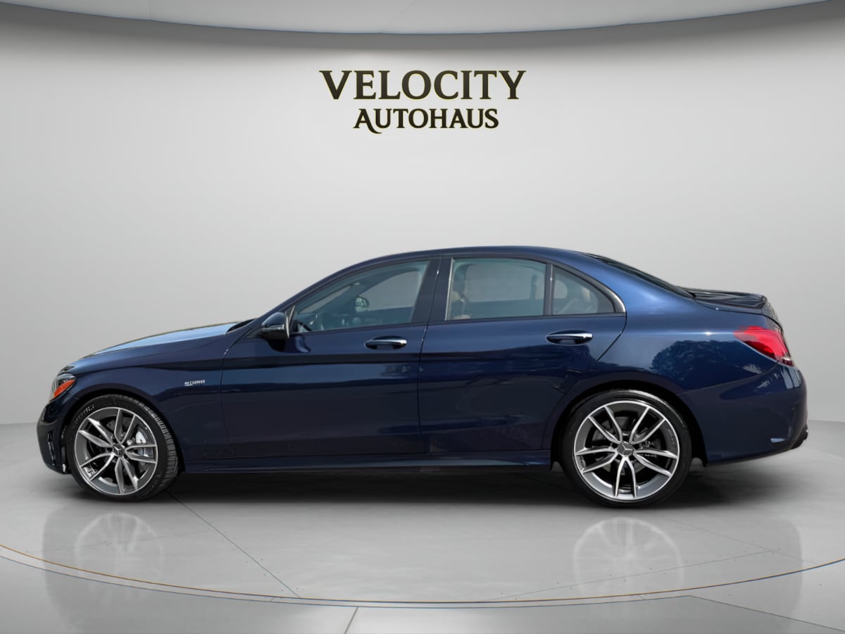 Photo 4 of this Mercedes-Benz AMG C 43