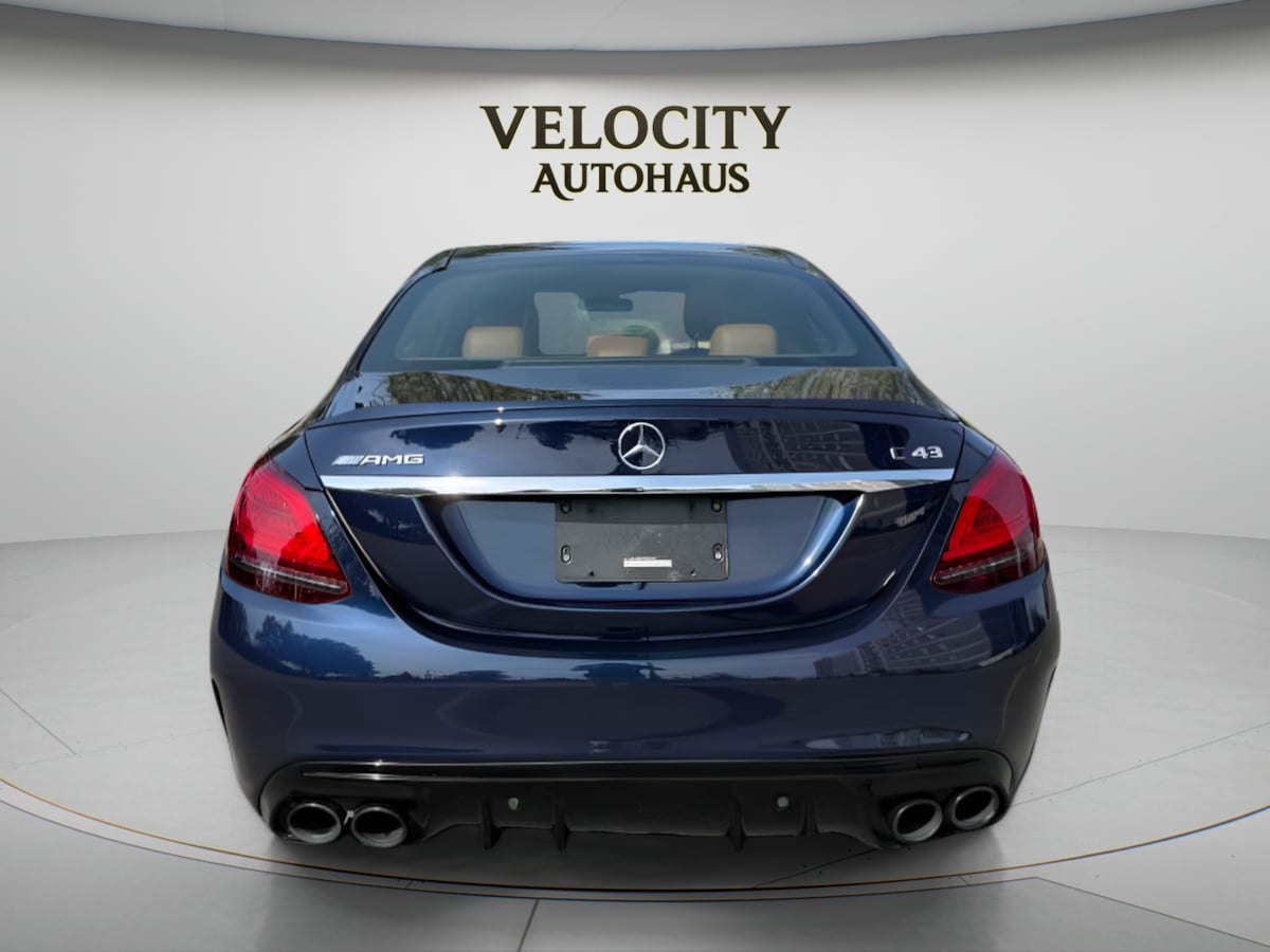 Photo 6 of this Mercedes-Benz AMG C 43