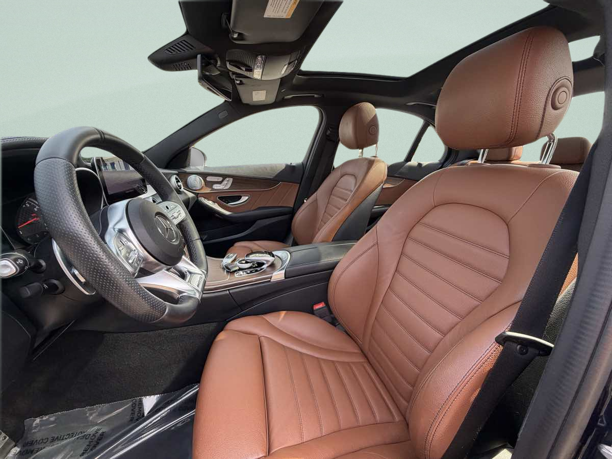 Photo 9 of this Mercedes-Benz AMG C 43