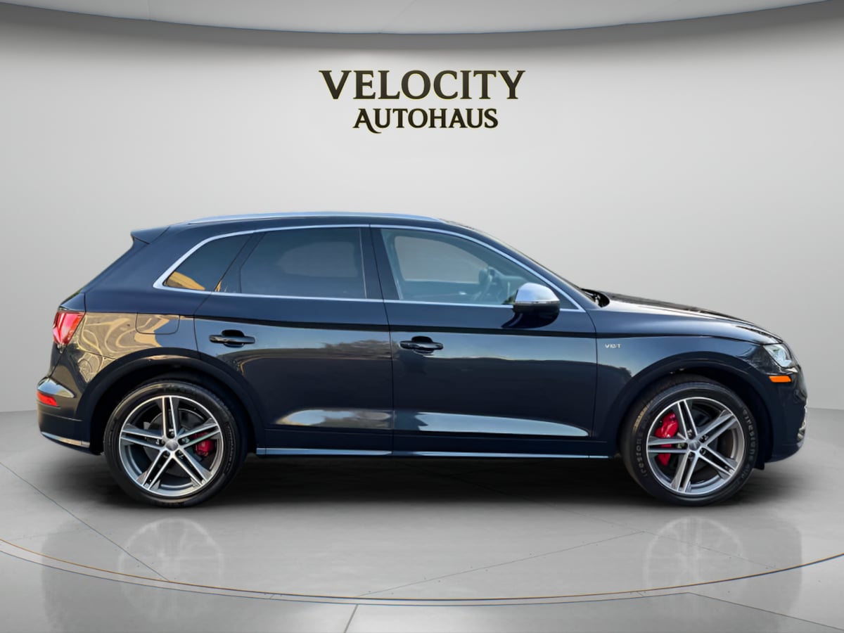 Photo 8 of this Audi SQ5