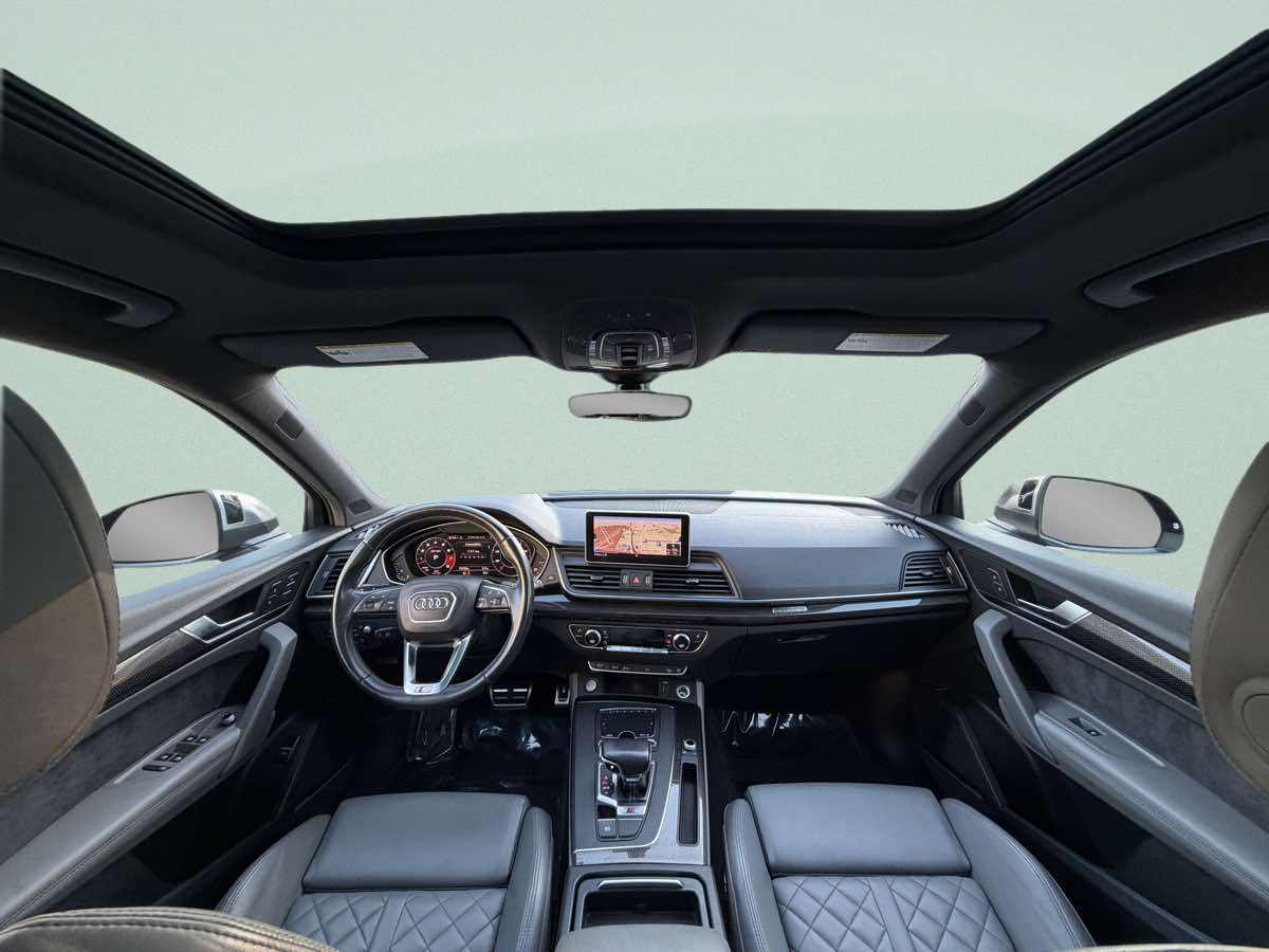 Photo 12 of this Audi SQ5