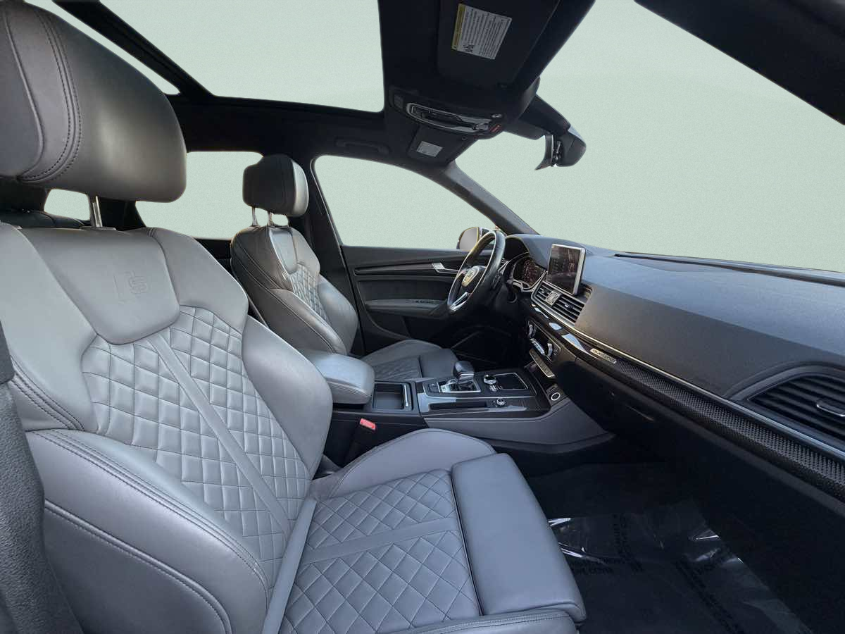 Photo 14 of this Audi SQ5