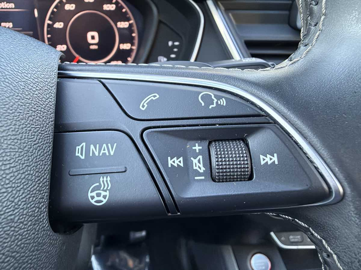 Photo 19 of this Audi SQ5