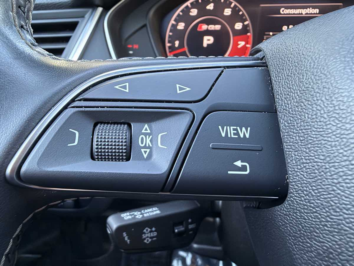 Photo 20 of this Audi SQ5