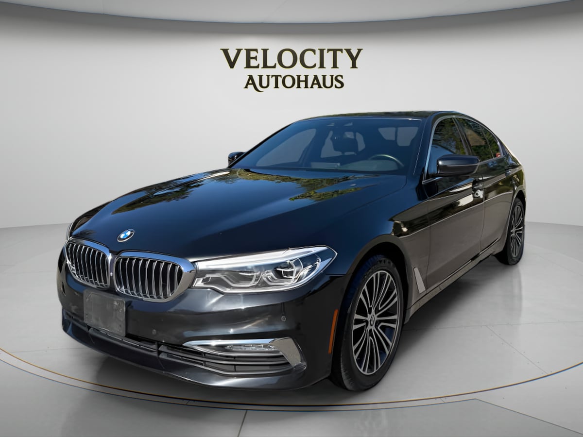 Photo 3 of this BMW 5 Series