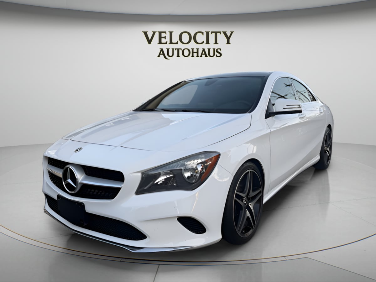 Photo 3 of this Mercedes-Benz CLA 250