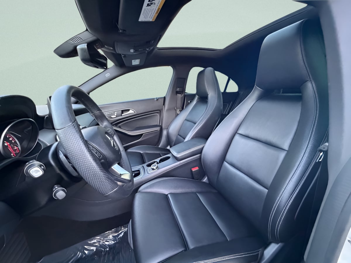 Photo 10 of this Mercedes-Benz CLA 250