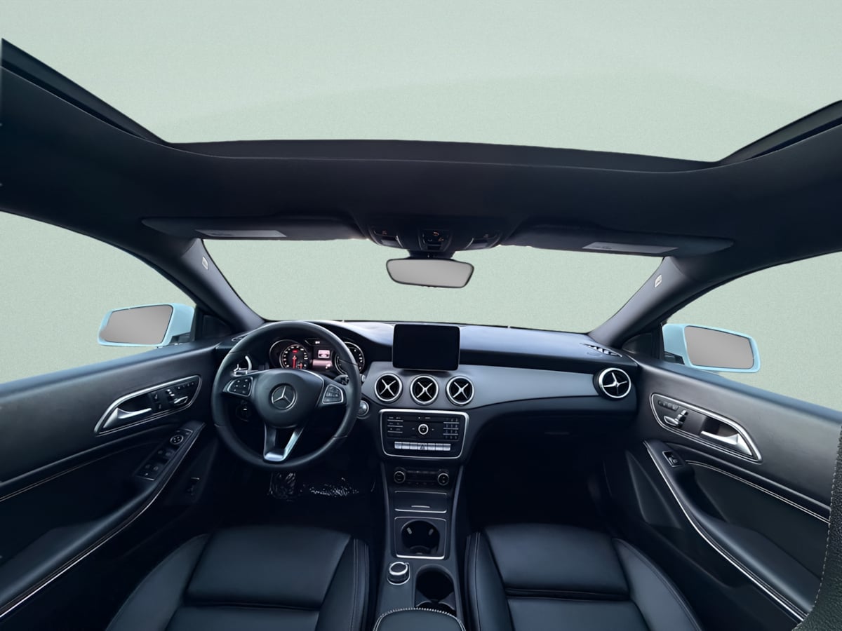 Photo 14 of this Mercedes-Benz CLA 250